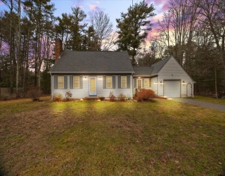 10 Bayberry Ln, Mattapoisett, Massachusetts, 3 Bedrooms Bedrooms, 11 Rooms Rooms,2 BathroomsBathrooms,Residential,For Sale,Bayberry Ln,73534991