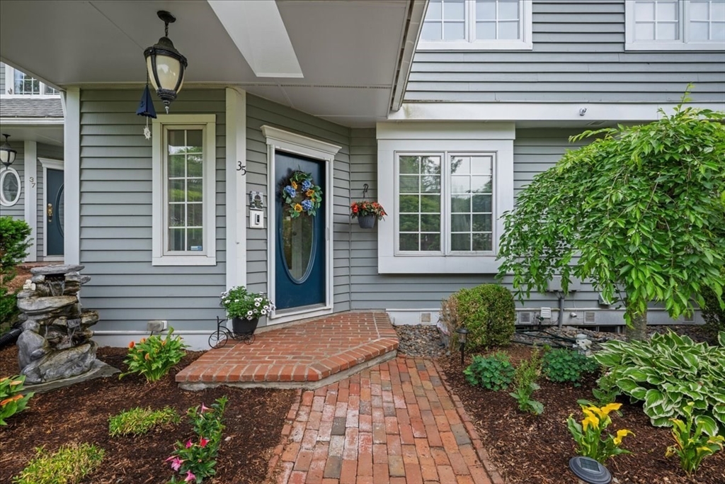35 Eastern Point Dr, Shrewsbury, Massachusetts, 2 Bedrooms Bedrooms, 6 Rooms Rooms,3.5 BathroomsBathrooms,Residential,For Sale,Eastern Point Dr,73535000