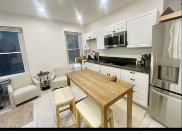 206 Hanover St, Boston, Massachusetts, 1 Bedroom Bedrooms, 2 Rooms Rooms,1 BathroomBathrooms,Residential Lease,For Rent,Hanover St,73534794