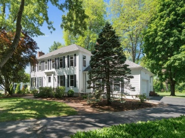 125 Oxbow Road, Needham, Massachusetts, 5 Bedrooms Bedrooms, 13 Rooms Rooms,4 BathroomsBathrooms,Residential,For Sale,Oxbow Road,73534814