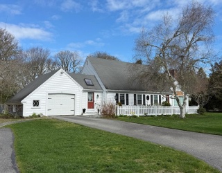 251 Joshua Jethro Rd, Chatham, Massachusetts, 3 Bedrooms Bedrooms, 7 Rooms Rooms,3 BathroomsBathrooms,Residential,For Sale,Joshua Jethro Rd,73534815