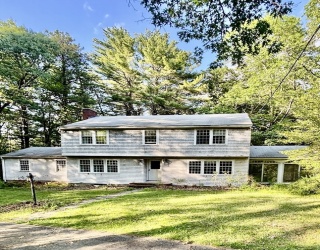 137 Spofford Rd, Boxford, Massachusetts, 4 Bedrooms Bedrooms, 9 Rooms Rooms,2.5 BathroomsBathrooms,Residential,For Sale,Spofford Rd,73535023