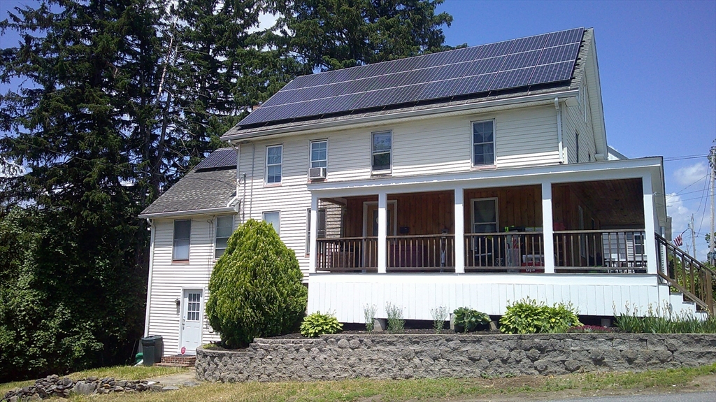 78 - 80 West St., Clinton, Massachusetts, 7 Bedrooms Bedrooms, 13 Rooms Rooms,2 BathroomsBathrooms,Residential Income,For Sale,West St.,73534842
