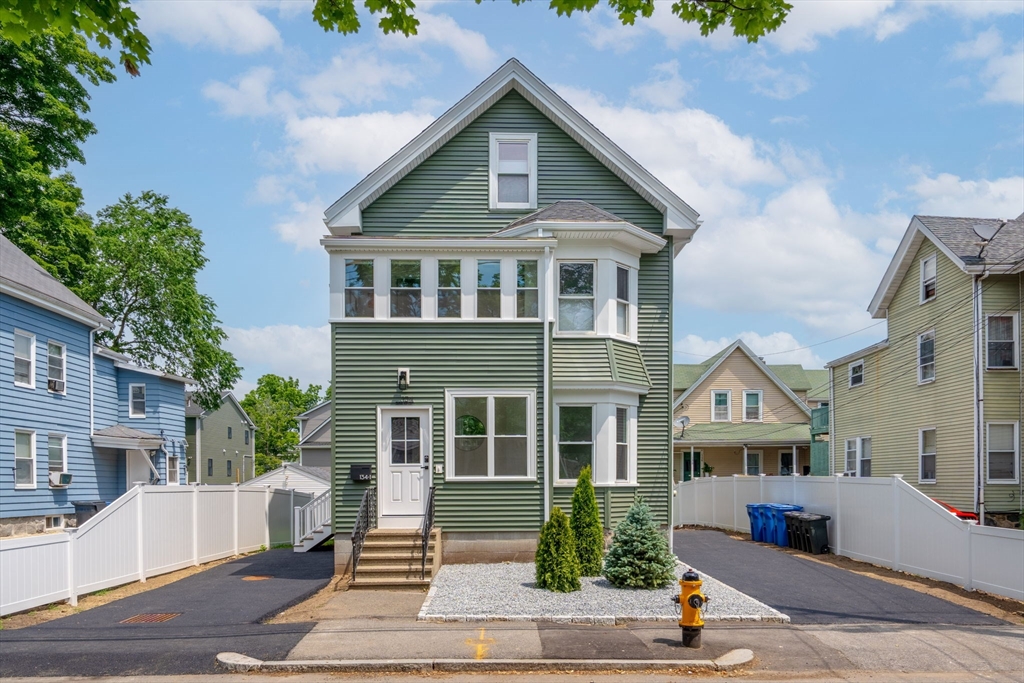 134 Brown Street, Waltham, Massachusetts, 3 Bedrooms Bedrooms, 5 Rooms Rooms,2 BathroomsBathrooms,Residential,For Sale,Brown Street,73534802