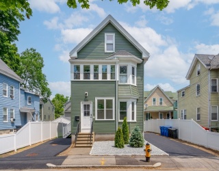 134 Brown Street, Waltham, Massachusetts, 3 Bedrooms Bedrooms, 5 Rooms Rooms,2 BathroomsBathrooms,Residential,For Sale,Brown Street,73534802