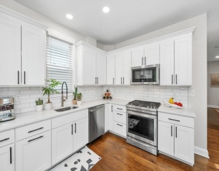 459 Meridian St, Boston, Massachusetts, 3 Bedrooms Bedrooms, 5 Rooms Rooms,1 BathroomBathrooms,Residential,For Sale,Meridian St,73534833