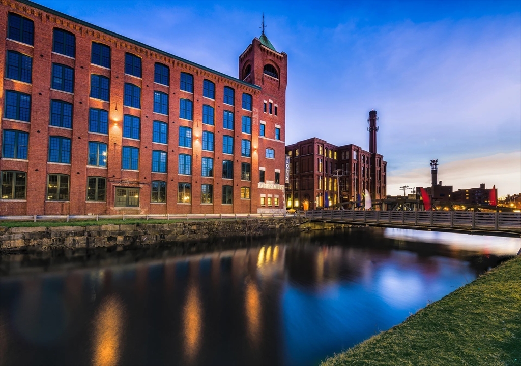 300 Canal Street, Lawrence, Massachusetts, 2 Bedrooms Bedrooms, 4 Rooms Rooms,1 BathroomBathrooms,Residential Lease,For Rent,Canal Street,73450479