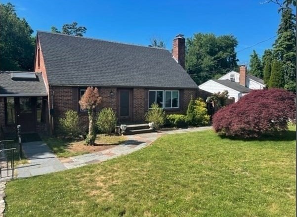 276 Weston Street, Waltham, Massachusetts, 3 Bedrooms Bedrooms, 6 Rooms Rooms,2 BathroomsBathrooms,Residential Lease,For Rent,Weston Street,73503415