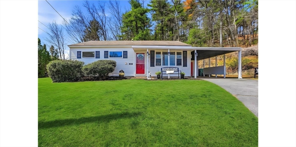 18 Delray Gdns, Northbridge, Massachusetts, 3 Bedrooms Bedrooms, 5 Rooms Rooms,1 BathroomBathrooms,Residential,For Sale,Delray Gdns,73504875