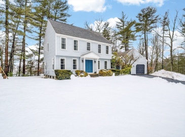 170 Lake Ridge Dr, Taunton, Massachusetts, 3 Bedrooms Bedrooms, 8 Rooms Rooms,2.5 BathroomsBathrooms,Residential,For Sale,Lake Ridge Dr,73484084