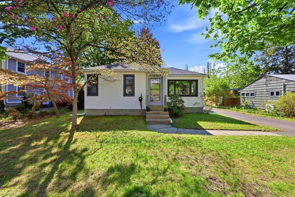 78 Forbes Ave, Northampton, Massachusetts, 3 Bedrooms Bedrooms, 6 Rooms Rooms,1 BathroomBathrooms,Residential,For Sale,Forbes Ave,73516577