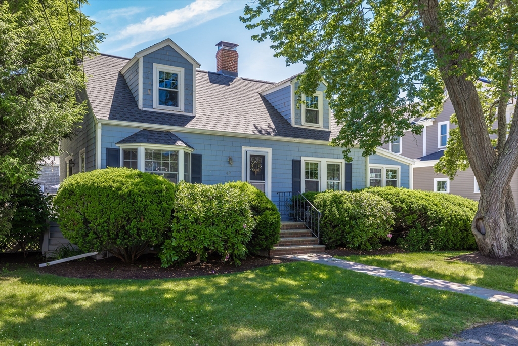 42 Hawthorn Ave, Needham, Massachusetts, 3 Bedrooms Bedrooms, 8 Rooms Rooms,2 BathroomsBathrooms,Residential,For Sale,Hawthorn Ave,73534698