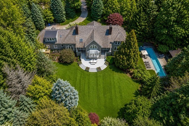263 Adams St, Milton, Massachusetts, 4 Bedrooms Bedrooms, 12 Rooms Rooms,5 BathroomsBathrooms,Residential,For Sale,Adams St,73534896