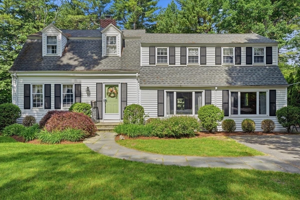 97 Green St, Needham, Massachusetts, 4 Bedrooms Bedrooms, 10 Rooms Rooms,3.5 BathroomsBathrooms,Residential,For Sale,Green St,73534667