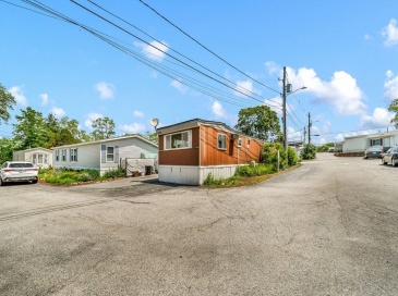 154 Newbury St, Peabody, Massachusetts, 3 Bedrooms Bedrooms, 6 Rooms Rooms,1 BathroomBathrooms,Residential,For Sale,Newbury St,73534666