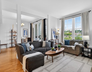 17 Ivaloo St, Somerville, Massachusetts, 3 Bedrooms Bedrooms, 7 Rooms Rooms,2 BathroomsBathrooms,Residential,For Sale,Ivaloo St,73534652