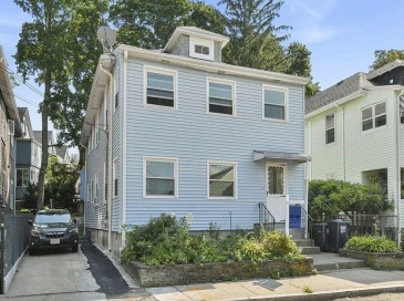36 Thingvalla Ave, Cambridge, Massachusetts, 3 Bedrooms Bedrooms, 8 Rooms Rooms,1 BathroomBathrooms,Residential Lease,For Rent,Thingvalla Ave,73534766
