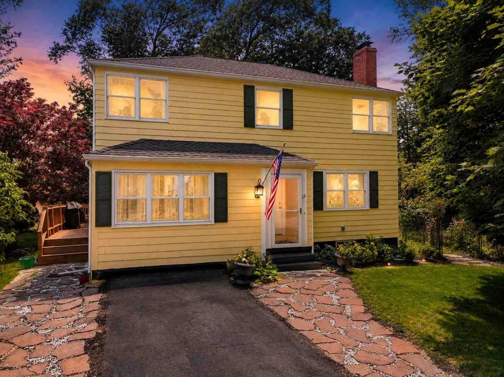 13 Stagg Dr, Natick, Massachusetts, 4 Bedrooms Bedrooms, 8 Rooms Rooms,1.5 BathroomsBathrooms,Residential,For Sale,Stagg Dr,73534925