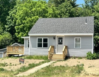 51 Wheeler Ave, Orange, Massachusetts, 3 Bedrooms Bedrooms, 6 Rooms Rooms,2.5 BathroomsBathrooms,Residential,For Sale,Wheeler Ave,73535106