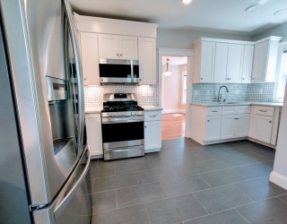 11 Bay State Ave, Somerville, Massachusetts, 3 Bedrooms Bedrooms, 7 Rooms Rooms,2 BathroomsBathrooms,Residential Lease,For Rent,Bay State Ave,73535128
