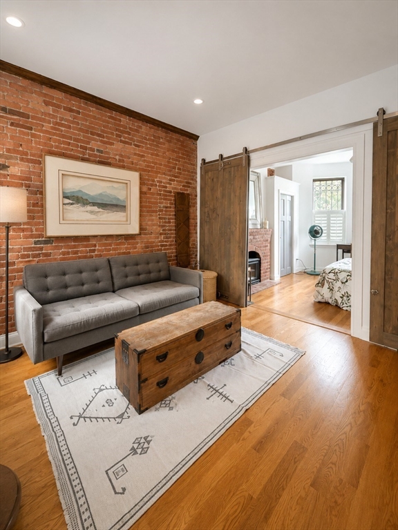 9 Albemarle St, Boston, Massachusetts, 2 Bedrooms Bedrooms, 4 Rooms Rooms,1 BathroomBathrooms,Residential,For Sale,Albemarle St,73535137