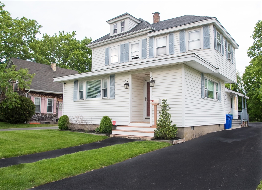 659 Liberty St, Rockland, Massachusetts, 3 Bedrooms Bedrooms, 9 Rooms Rooms,2.5 BathroomsBathrooms,Residential,For Sale,Liberty St,73534868
