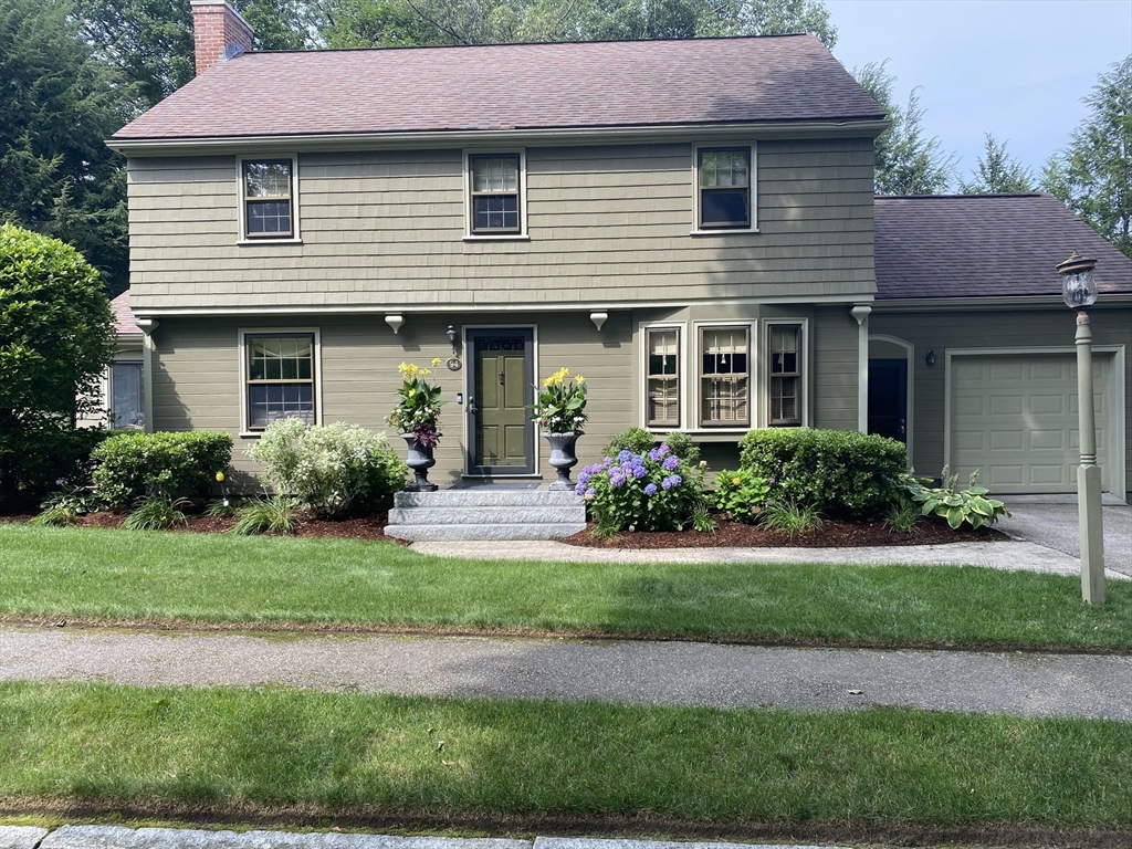 94 Beeching St, Worcester, Massachusetts, 3 Bedrooms Bedrooms, 6 Rooms Rooms,1.5 BathroomsBathrooms,Residential,For Sale,Beeching St,73534812