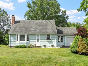 4 Cranston St, Worcester, Massachusetts, 3 Bedrooms Bedrooms, 6 Rooms Rooms,1.5 BathroomsBathrooms,Residential,For Sale,Cranston St,73534586 4 Cranston St, Worcester, Massachusetts, 3 Bedrooms Bedrooms, 6 Rooms Rooms,1.5 BathroomsBathrooms,Residential,For Sale,Cranston St,73534586