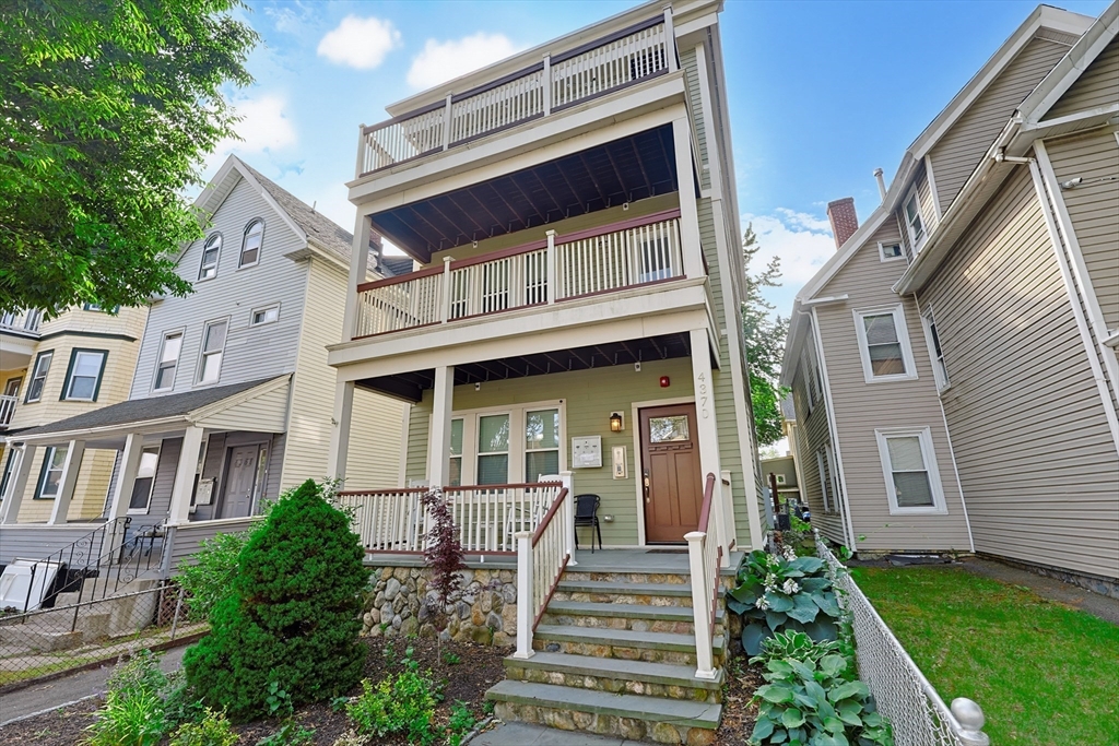 4370 Washington St, Boston, Massachusetts, 2 Bedrooms Bedrooms, 4 Rooms Rooms,1 BathroomBathrooms,Residential,For Sale,Washington St,73534944