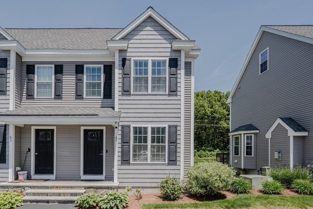 49 Riley Rd, Tyngsborough, Massachusetts, 2 Bedrooms Bedrooms, 6 Rooms Rooms,1.5 BathroomsBathrooms,Residential,For Sale,Riley Rd,73534601