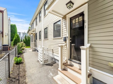 11 8th, Cambridge, Massachusetts, 2 Bedrooms Bedrooms, 6 Rooms Rooms,2 BathroomsBathrooms,Residential,For Sale,8th,73535042 11 8th, Cambridge, Massachusetts, 2 Bedrooms Bedrooms, 6 Rooms Rooms,2 BathroomsBathrooms,Residential,For Sale,8th,73535042