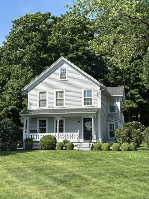 102 Miller St, Ludlow, Massachusetts, 4 Bedrooms Bedrooms, 10 Rooms Rooms,3 BathroomsBathrooms,Residential,For Sale,Miller St,73531955