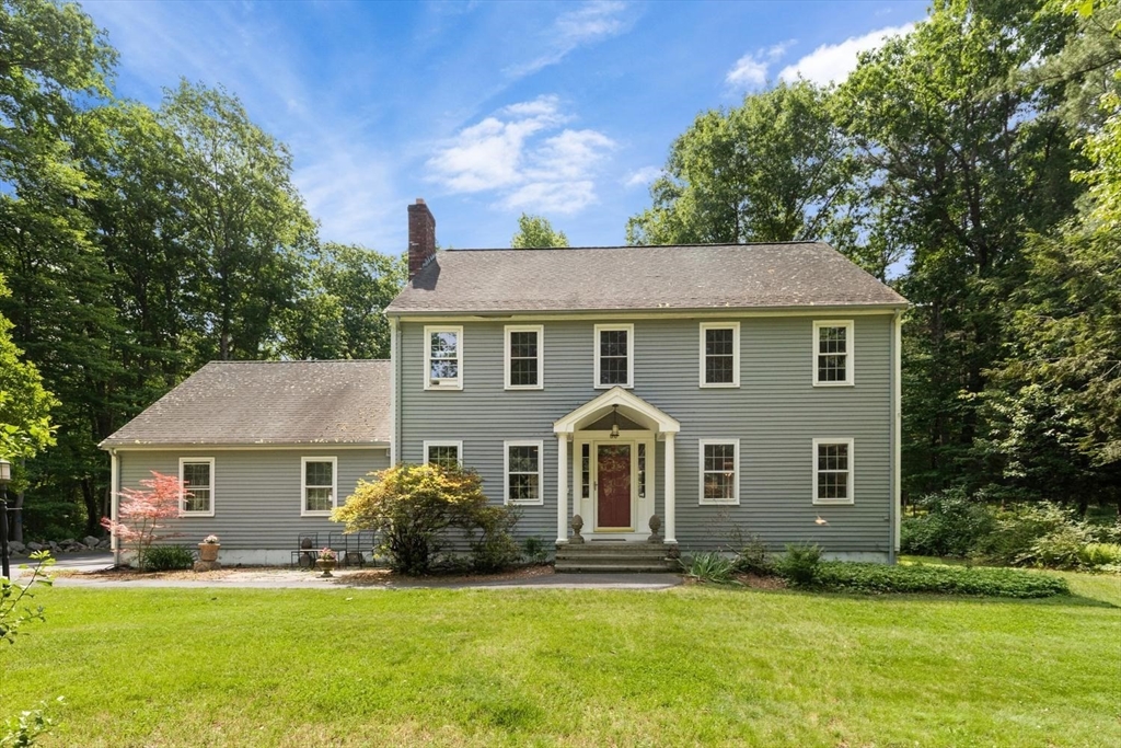 83 Willow Ridge Rd, North Andover, Massachusetts, 4 Bedrooms Bedrooms, 7 Rooms Rooms,2.5 BathroomsBathrooms,Residential,For Sale,Willow Ridge Rd,73534735