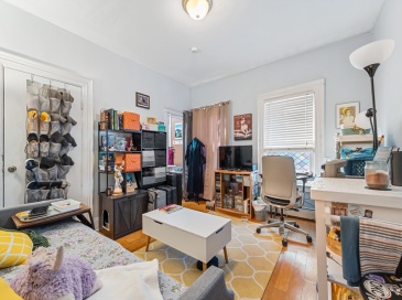 12 Evergreen Sq, Somerville, Massachusetts, 1 Bedroom Bedrooms, 3 Rooms Rooms,1 BathroomBathrooms,Residential Lease,For Rent,Evergreen Sq,73535087 12 Evergreen Sq, Somerville, Massachusetts, 1 Bedroom Bedrooms, 3 Rooms Rooms,1 BathroomBathrooms,Residential Lease,For Rent,Evergreen Sq,73535087