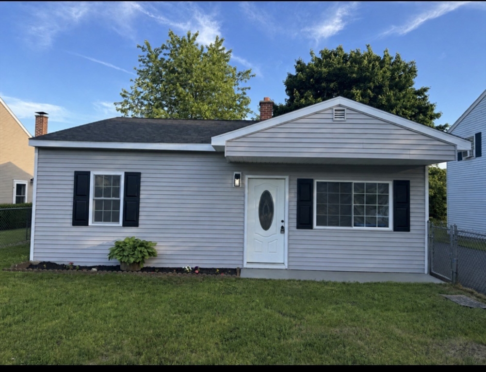 27 Dubois St, Springfield, Massachusetts, 2 Bedrooms Bedrooms, 5 Rooms Rooms,1 BathroomBathrooms,Residential,For Sale,Dubois St,73534977