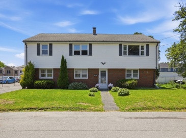 53 Gates Rd, Saugus, Massachusetts, 5 Bedrooms Bedrooms, 9 Rooms Rooms,2.5 BathroomsBathrooms,Residential Income,For Sale,Gates Rd,73530164