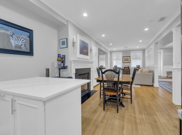 26 Yarmouth St, Boston, Massachusetts, 2 Bedrooms Bedrooms, 5 Rooms Rooms,2.5 BathroomsBathrooms,Residential Lease,For Rent,Yarmouth St,73526296