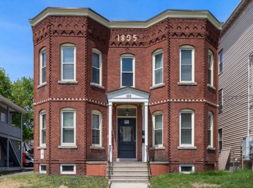 100 Fourth Avenue, Lowell, Massachusetts, 8 Bedrooms Bedrooms, 16 Rooms Rooms,4 BathroomsBathrooms,Residential Income,For Sale,Fourth Avenue,73513943