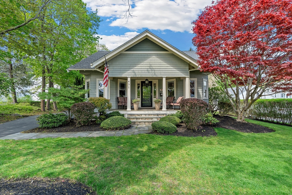 431 Main St, Hingham, Massachusetts, 4 Bedrooms Bedrooms, 9 Rooms Rooms,3 BathroomsBathrooms,Residential,For Sale,Main St,73516064