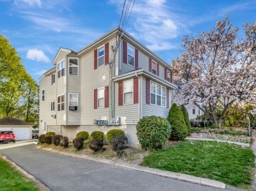 50 Tremont Street, Norwood, Massachusetts, 6 Bedrooms Bedrooms, 12 Rooms Rooms,3 BathroomsBathrooms,Residential Income,For Sale,Tremont Street,73510536