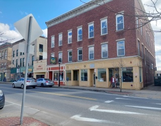 491 Main, Athol, Massachusetts, 1 Bedroom Bedrooms, 2 Rooms Rooms,1 BathroomBathrooms,Residential Lease,For Rent,Main,73483597