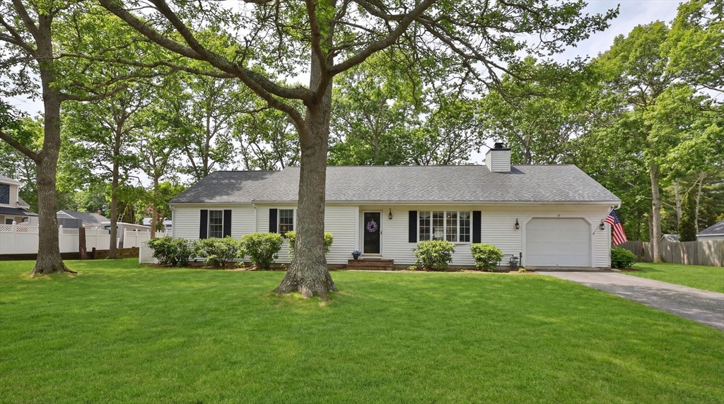 37 Ansel Howland Road, Barnstable, Massachusetts, 3 Bedrooms Bedrooms, 9 Rooms Rooms,2 BathroomsBathrooms,Residential,For Sale,Ansel Howland Road,73498124
