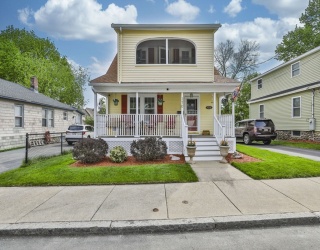 170 Warwick St, Lowell, Massachusetts, 2 Bedrooms Bedrooms, 5 Rooms Rooms,1 BathroomBathrooms,Residential,For Sale,Warwick St,73514507
