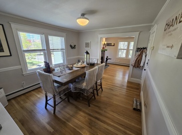 109 Jewett, Newton, Massachusetts, 4 Bedrooms Bedrooms, 7 Rooms Rooms,2 BathroomsBathrooms,Residential Lease,For Rent,Jewett,73529190