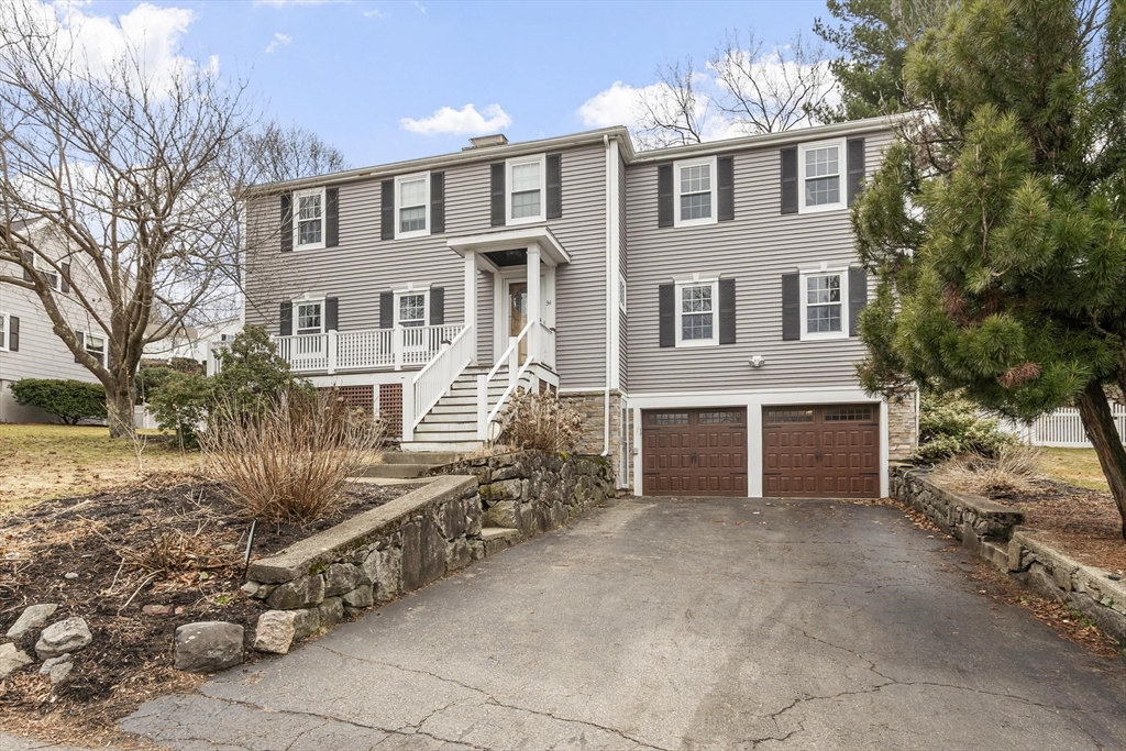 34 Robinhood Road, Winchester, Massachusetts, 4 Bedrooms Bedrooms, 8 Rooms Rooms,2.5 BathroomsBathrooms,Residential,For Sale,Robinhood Road,73486878