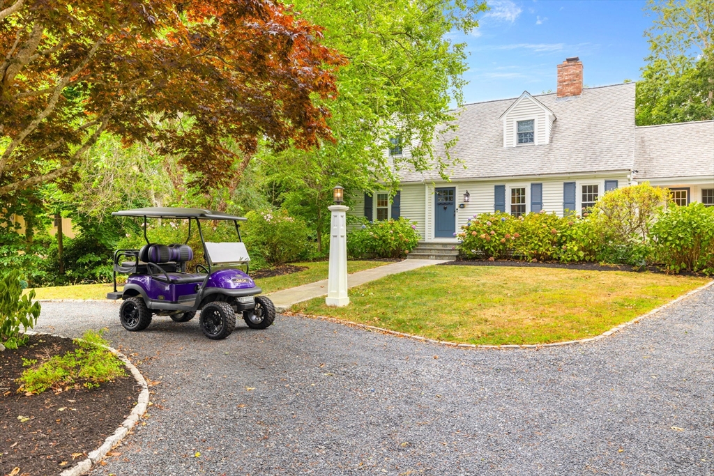 31 Inkberry Ln, Falmouth, Massachusetts, 4 Bedrooms Bedrooms, 9 Rooms Rooms,3.5 BathroomsBathrooms,Residential,For Sale,Inkberry Ln,73504229