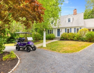 31 Inkberry Ln, Falmouth, Massachusetts, 4 Bedrooms Bedrooms, 9 Rooms Rooms,3.5 BathroomsBathrooms,Residential,For Sale,Inkberry Ln,73504229