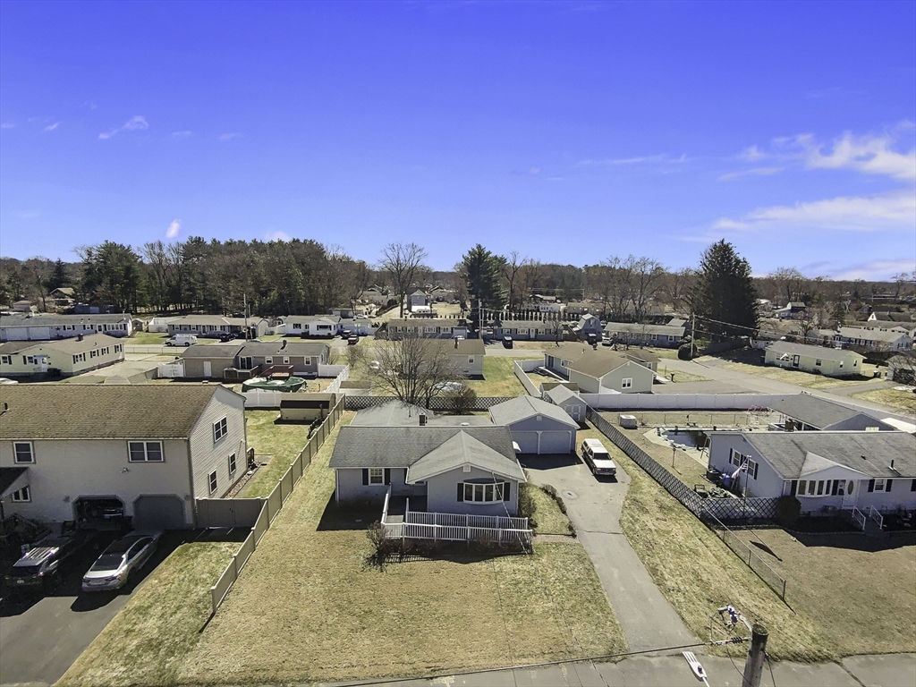 47 Boucher Cir, Chicopee, Massachusetts, 3 Bedrooms Bedrooms, 7 Rooms Rooms,2 BathroomsBathrooms,Residential,For Sale,Boucher Cir,73496690