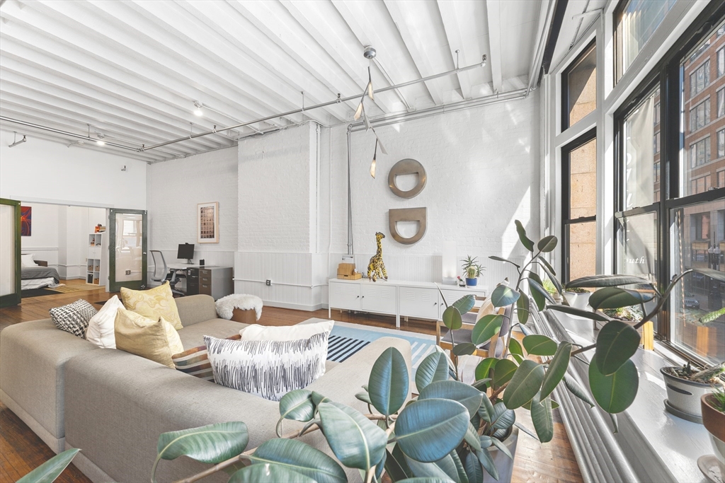 107 South Street, Boston, Massachusetts, 1 Bedroom Bedrooms, 4 Rooms Rooms,1 BathroomBathrooms,Residential Lease,For Rent,South Street,73525359