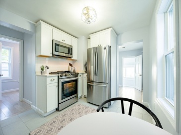 1 Avalon St., Revere, Massachusetts, 2 Bedrooms Bedrooms, 4 Rooms Rooms,1 BathroomBathrooms,Residential Lease,For Rent,Avalon St.,73506172 1 Avalon St., Revere, Massachusetts, 2 Bedrooms Bedrooms, 4 Rooms Rooms,1 BathroomBathrooms,Residential Lease,For Rent,Avalon St.,73506172